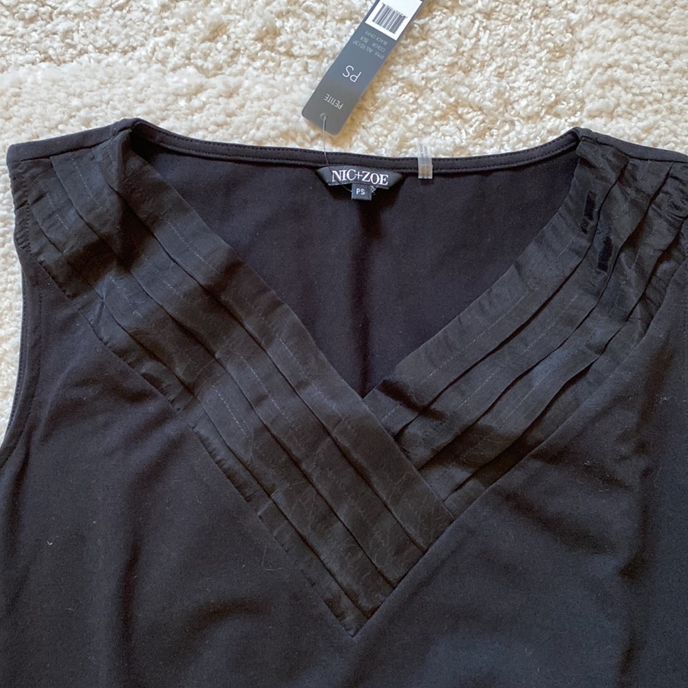 NIC+ZOE Petite Black Sleeveless Top NWT style #ALL 1015P